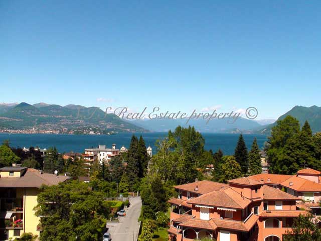    :       ( Lago Maggiore, Stresa)