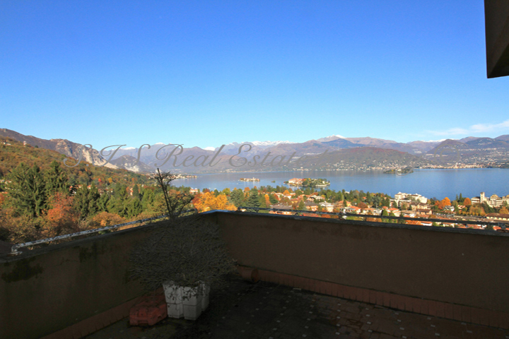 Недвижимость на Лаго Маджоре: Stresa (Апартаменты на озере Lago Maggiore)
