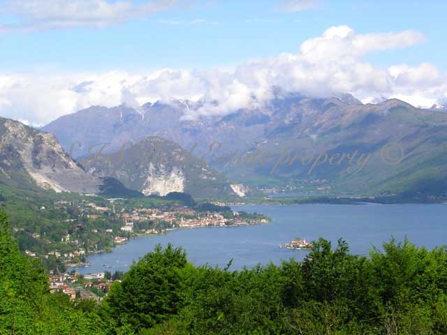    :    ( Lago Maggiore, Stresa Alture)