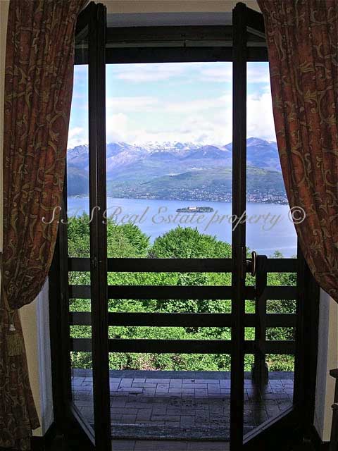    :  ( Lago Maggiore, Stresa Alture)